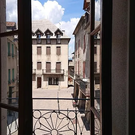 L'Appart Aux Volets Rouges Saint-Bonnet-en-Champsaur Exterior photo